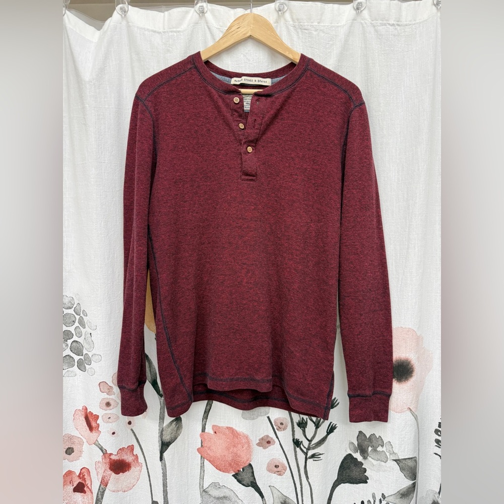 Men's Washed Stoned & Beaten Maroon/Burgundy Long Sleeve Henley-Style Shirt.Sz S